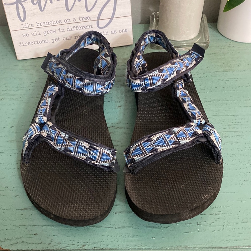Mens Teva  sandals SZ 11